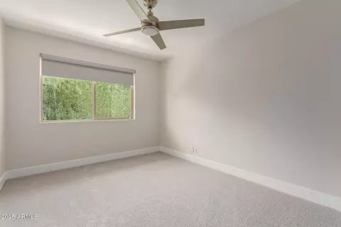 Bedroom - 3533 E Turquoise Ave, Phoenix, AZ 85028 photo 3 of 5