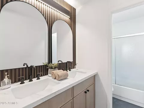 Bath - 136 E San Angelo Ave, Gilbert, AZ 85234 photo 1 of 5