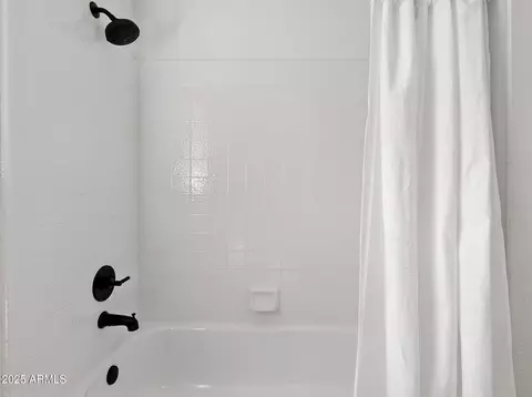 Bath - 136 E San Angelo Ave, Gilbert, AZ 85234 photo 5 of 5