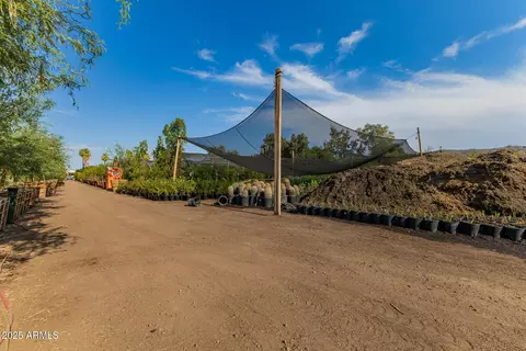 Exterior - 6520 S 28th St, Phoenix, AZ 85042 photo 7 of 7