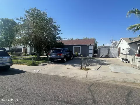 7340 W Holly St, Phoenix, AZ 85035