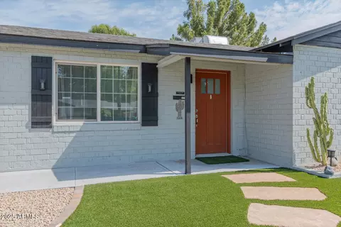 Exterior - 3014 E Mulberry Dr, Phoenix, AZ 85016 photo 2 of 6