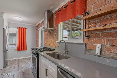 Kitchen - 3014 E Mulberry Dr, Phoenix, AZ 85016 photo 4 of 4