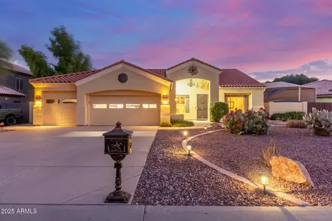 6531 W Schmidt St, Glendale, AZ 85308
