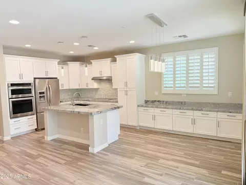 Kitchen - 3464 E Appleby Dr, Gilbert, AZ 85298 photo 2 of 6