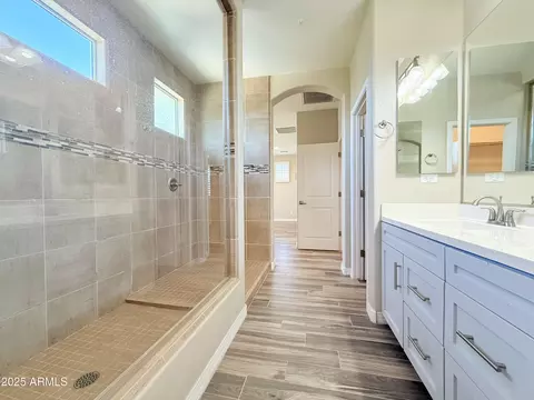Bath - 3464 E Appleby Dr, Gilbert, AZ 85298 photo 3 of 5