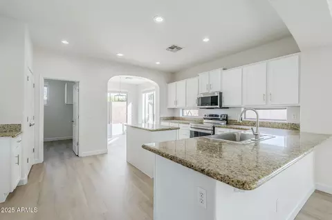 Kitchen - 4389 E Muirfield St, Gilbert, AZ 85298 photo 1 of 2