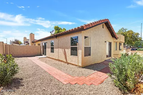 Exterior - 2249 E Flossmoor Ave, Mesa, AZ 85204 photo 3 of 7