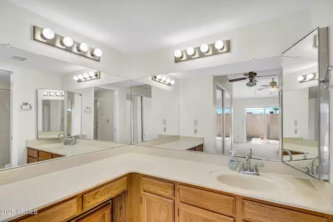 Bath - 2249 E Flossmoor Ave, Mesa, AZ 85204 photo 1 of 3