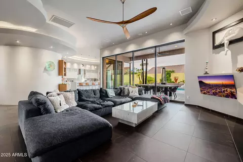 Living - 5345 E Mclellan Rd #119, Mesa, AZ 85205 photo 1 of 3