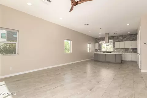 325 E Coronado Rd #10, Phoenix, AZ 85004 photo 6