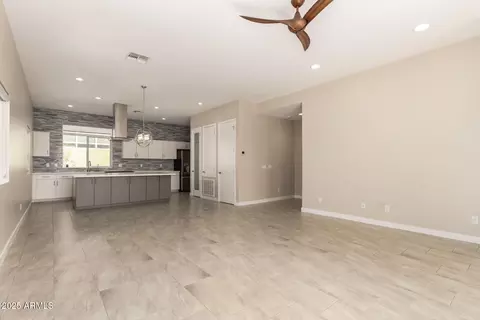 325 E Coronado Rd #10, Phoenix, AZ 85004 photo 5