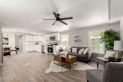 12721 W Greenway Rd #80, El Mirage, AZ 85335
