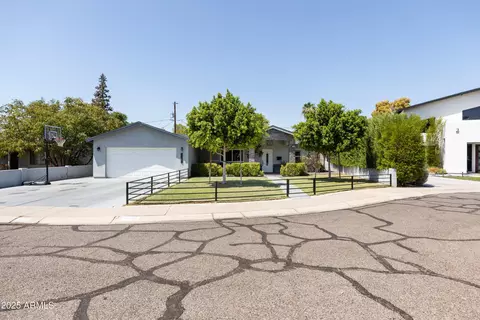 4020 N 33rd Pl, Phoenix, AZ 85018