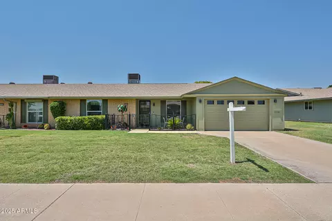 10207 W Prairie Hills Cir, Sun City, AZ 85351