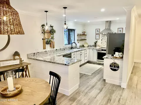 Kitchen - 6841 W Bradshaw Dr, Pine, AZ 85544 photo 2 of 6