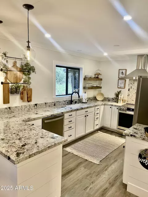 Kitchen - 6841 W Bradshaw Dr, Pine, AZ 85544 photo 1 of 6