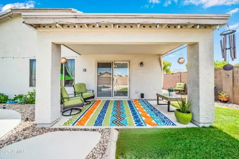 Exterior - 1704 E Beverly Rd, Phoenix, AZ 85042 photo 9 of 12