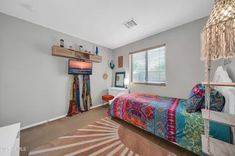 Bedroom - 1704 E Beverly Rd, Phoenix, AZ 85042 photo 7 of 7