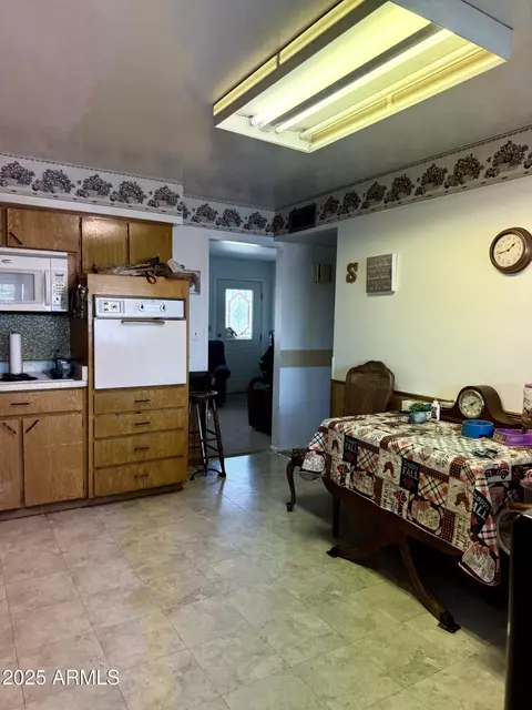 Kitchen - 5225 E Butte St, Mesa, AZ 85205 photo 1 of 3