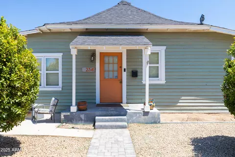 2341 N 11th St, Phoenix, AZ 85006