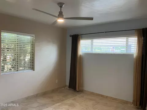 Bedroom - 6750 N 11th Pl, Phoenix, AZ 85014 photo 1 of 2