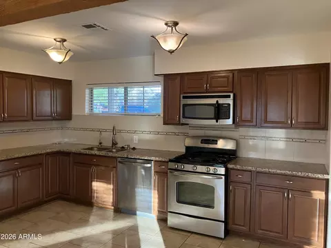 Other - 6750 N 11th Pl, Phoenix, AZ 85014 photo 10 of 17
