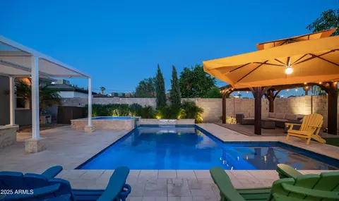 1363 E Mitchell Dr, Phoenix, AZ 85014