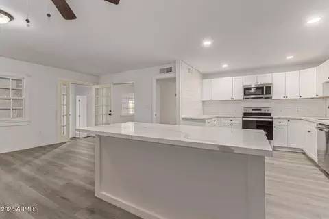 1430 W Maddock Rd, Phoenix, AZ 85086 photo 11