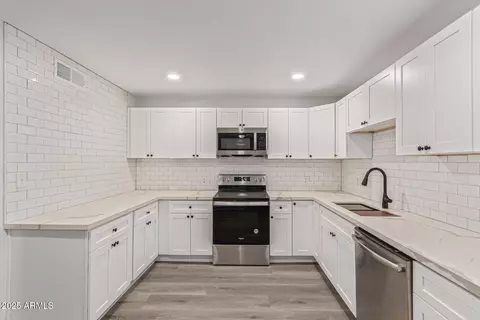 1430 W Maddock Rd, Phoenix, AZ 85086 photo 20
