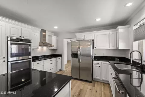Kitchen - 2457 E Ivy St, Mesa, AZ 85213 photo 3 of 4