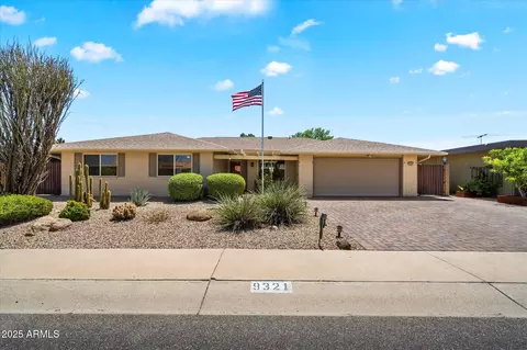 9321 W Glen Oaks Cir, Sun City, AZ 85351