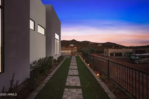 Exterior - 830 E Steinbeck Dr, Phoenix, AZ 85086 photo 15 of 16