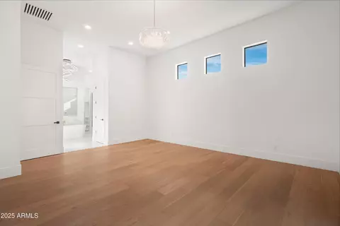 Bedroom - 830 E Steinbeck Dr, Phoenix, AZ 85086 photo 9 of 14