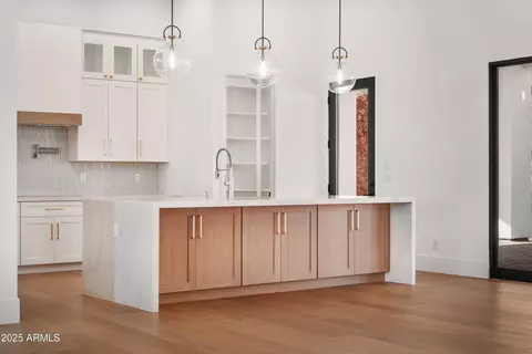Kitchen - 830 E Steinbeck Dr, Phoenix, AZ 85086 photo 3 of 6