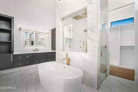 Bath - 830 E Steinbeck Dr, Phoenix, AZ 85086 photo 6 of 10