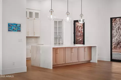 Kitchen - 830 E Steinbeck Dr, Phoenix, AZ 85086 photo 4 of 6