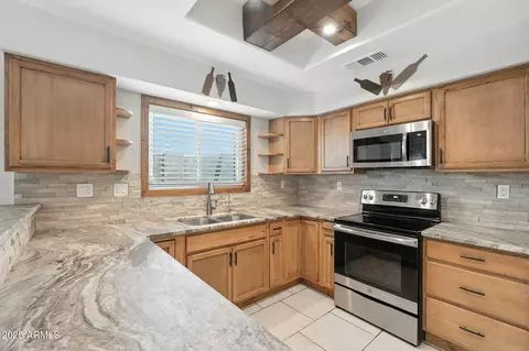 4923 E Hazel Dr #3, Phoenix, AZ 85044