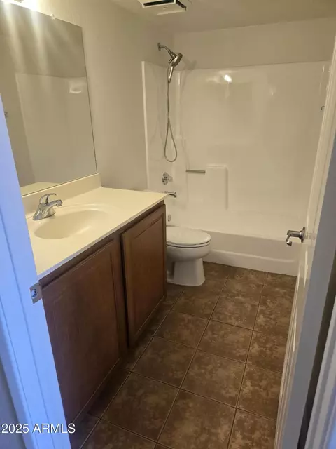 Bath - 1720 E Thunderbird Rd #2094, Phoenix, AZ 85022 photo 1 of 5
