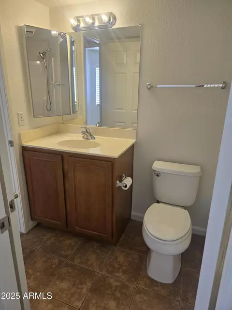 Bath - 1720 E Thunderbird Rd #2094, Phoenix, AZ 85022 photo 4 of 5