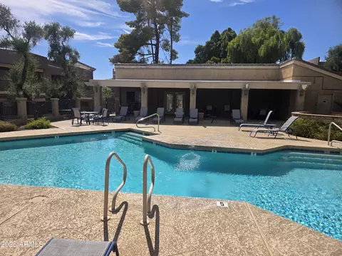 Exterior - 1720 E Thunderbird Rd #2094, Phoenix, AZ 85022 photo 7 of 9
