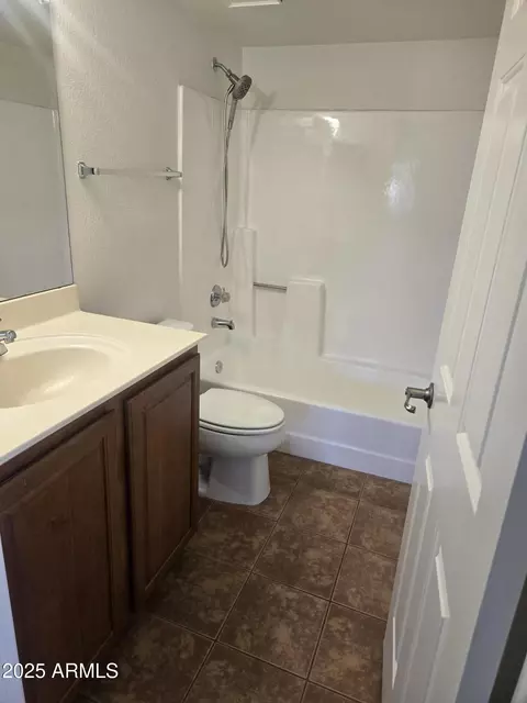 Bath - 1720 E Thunderbird Rd #2094, Phoenix, AZ 85022 photo 5 of 5