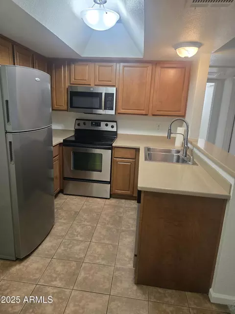 Kitchen - 1720 E Thunderbird Rd #2094, Phoenix, AZ 85022 photo 1 of 2