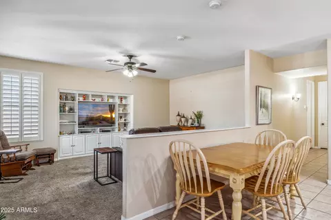 Dining - 6409 N 11th Dr, Phoenix, AZ 85013 photo 4 of 4