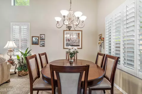 Dining - 6409 N 11th Dr, Phoenix, AZ 85013 photo 2 of 4