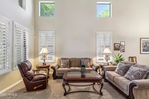Living - 6409 N 11th Dr, Phoenix, AZ 85013 photo 2 of 2