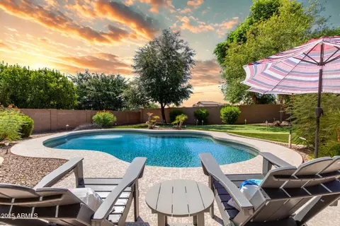 2037 E Carob Dr, Chandler, AZ 85286