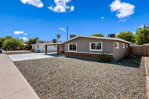 2035 W Claremont St, Phoenix, AZ 85015