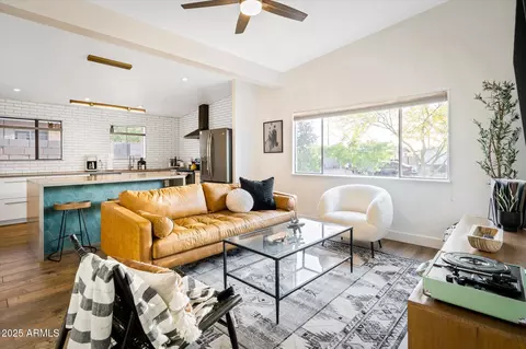 2307 N 51st Pl, Phoenix, AZ 85008