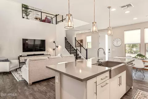1795 S Follett Way, Gilbert, AZ 85295 photo 4